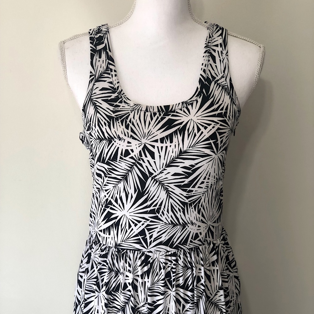 Michael Kors Maxi Back-Twist Dress 60”